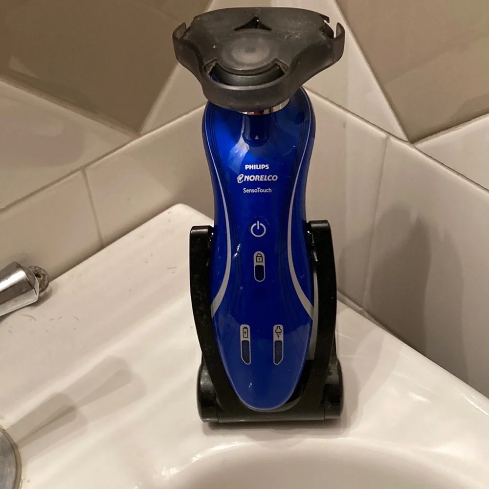Blue shaver